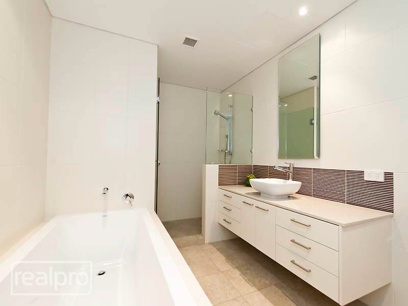 4/31 Mill Point Road, South Perth WA 6151