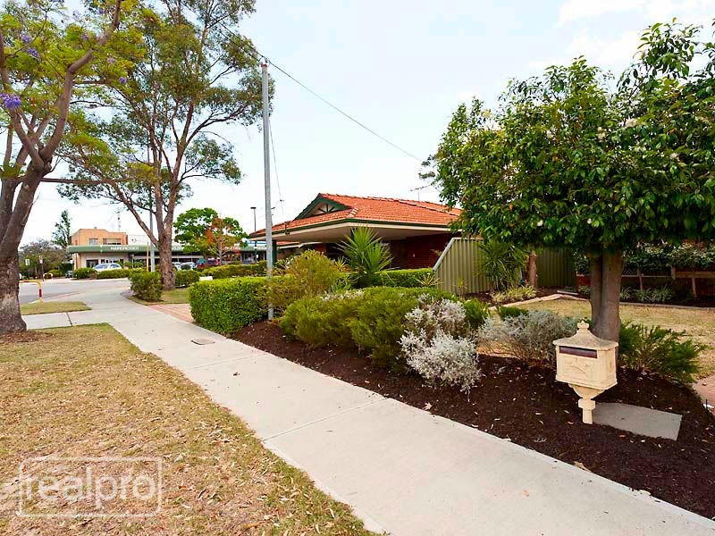 16 Conochie Crescent, Manning WA 6152
