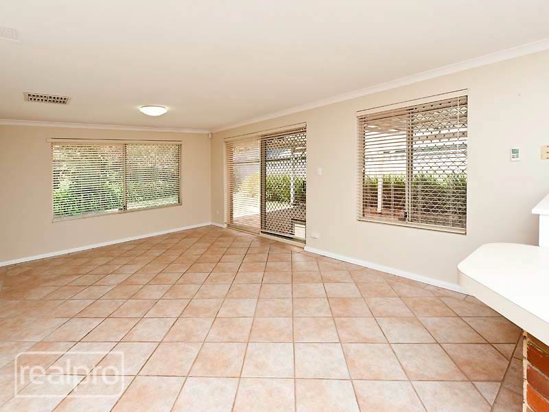 16 Conochie Crescent, Manning WA 6152