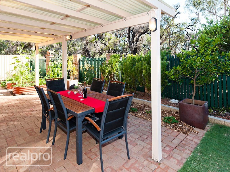 8 Templemore Gardens, Waterford WA 6152