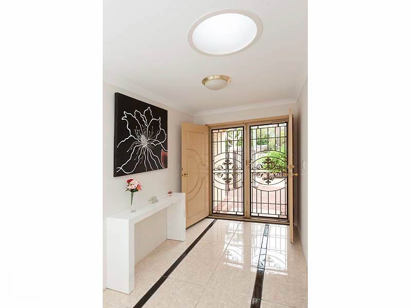 45 Goss Avenue, Manning WA 6152