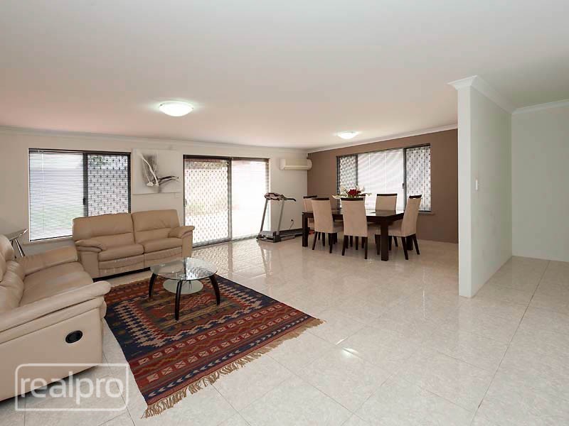 45 Goss Avenue, Manning WA 6152