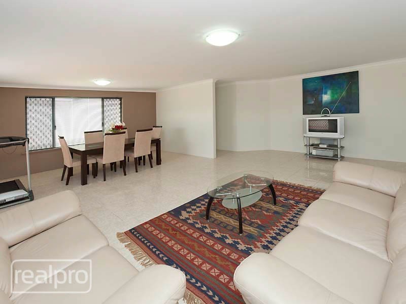 45 Goss Avenue, Manning WA 6152