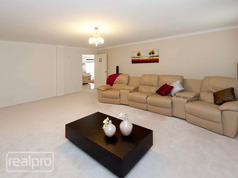 45 Goss Avenue, Manning WA 6152