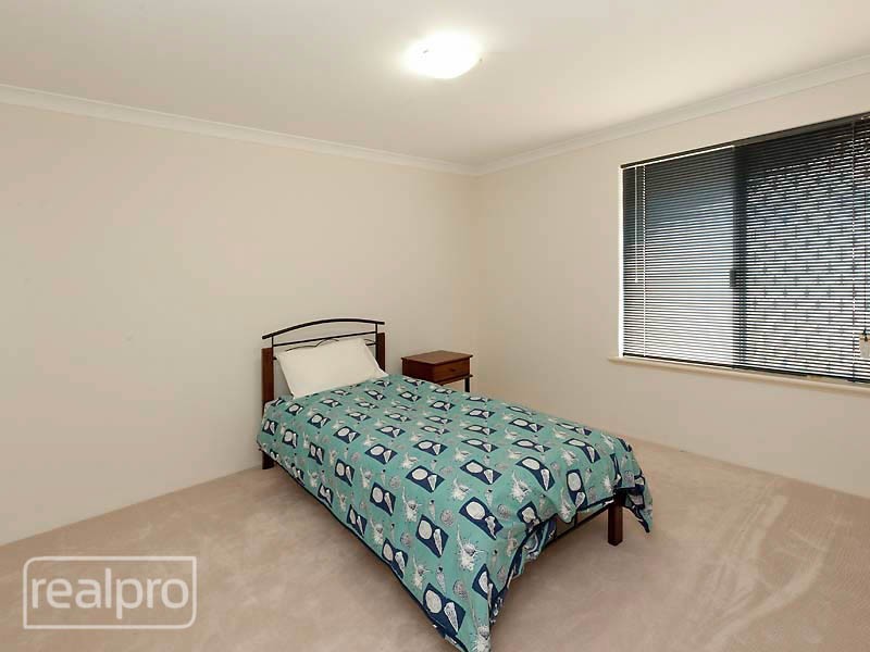 45 Goss Avenue, Manning WA 6152