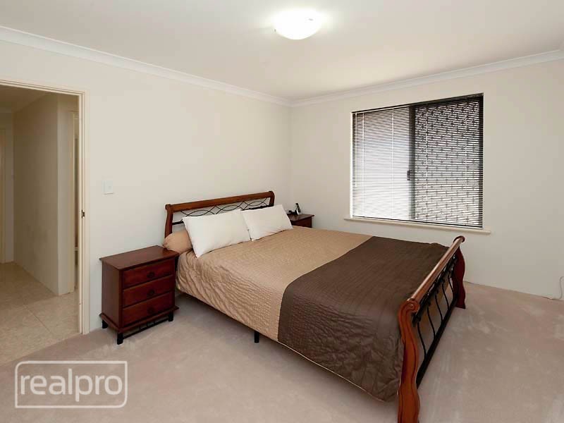 45 Goss Avenue, Manning WA 6152