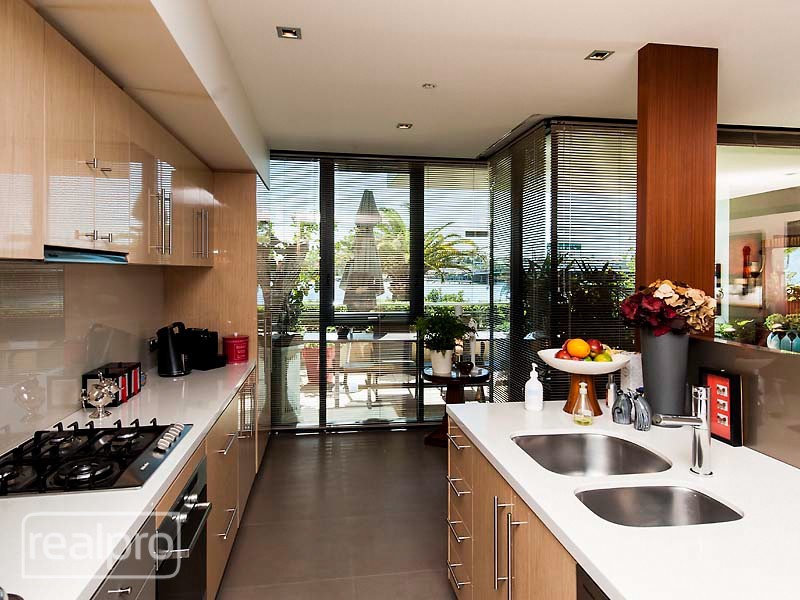 3/72 Canning Beach Road, Applecross WA 6153