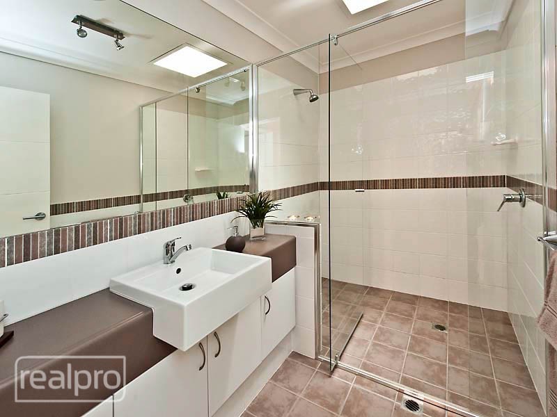 4/96 Edgecumbe Street, Como WA 6152