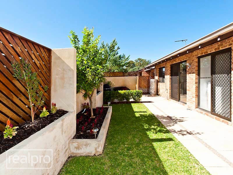 4/96 Edgecumbe Street, Como WA 6152