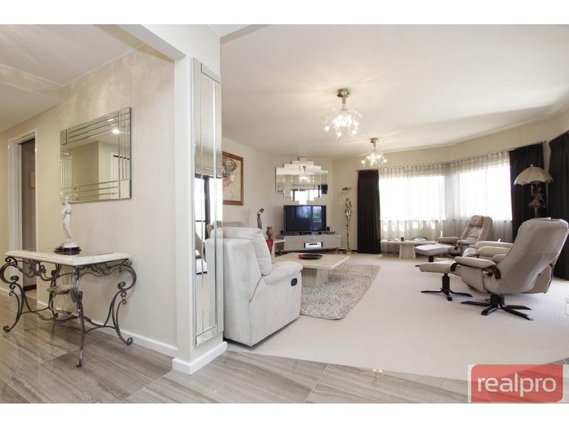 8/1 Queen Street, South Perth WA 6151