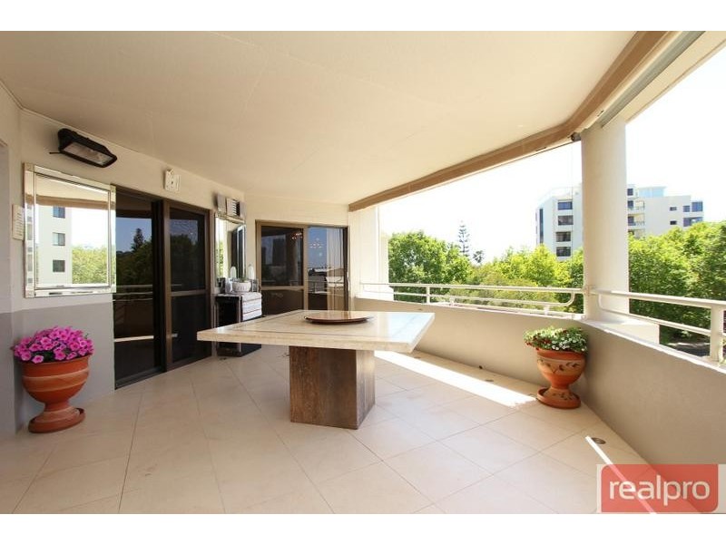 8/1 Queen Street, South Perth WA 6151