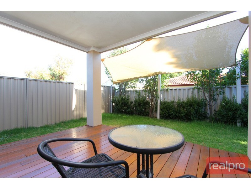 48a Cloister Ave, Manning WA 6152