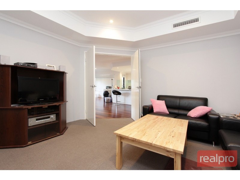 48a Cloister Ave, Manning WA 6152