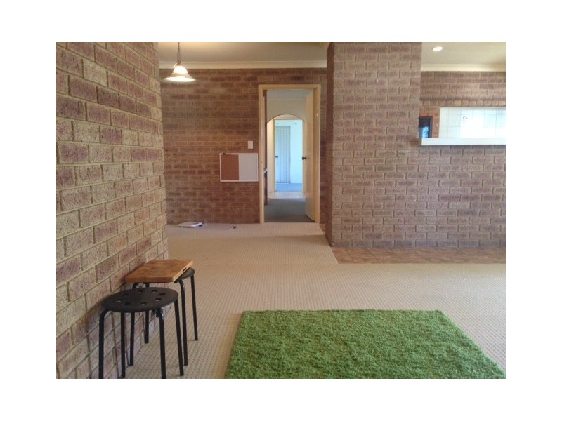 2 Farrin Court, Willetton WA 6155