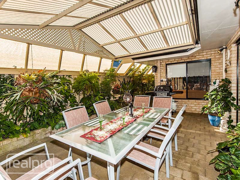 17 Warner Court, Manning WA 6152