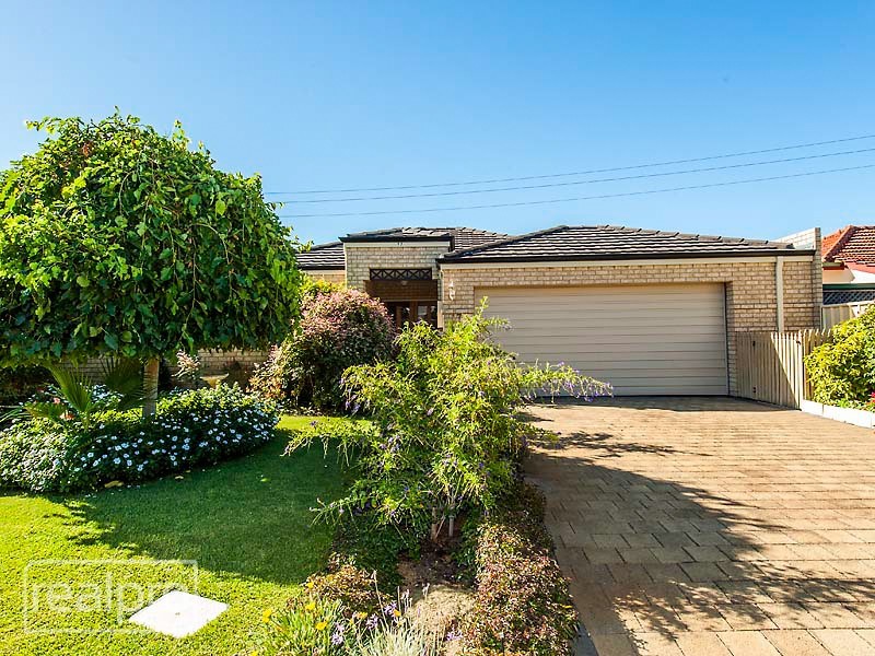 17 Warner Court, Manning WA 6152