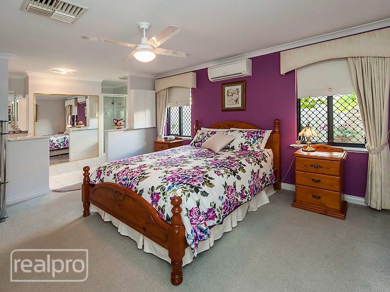 17 Warner Court, Manning WA 6152