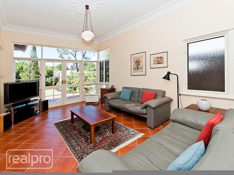 56 Campbell Street, Kensington WA 6151