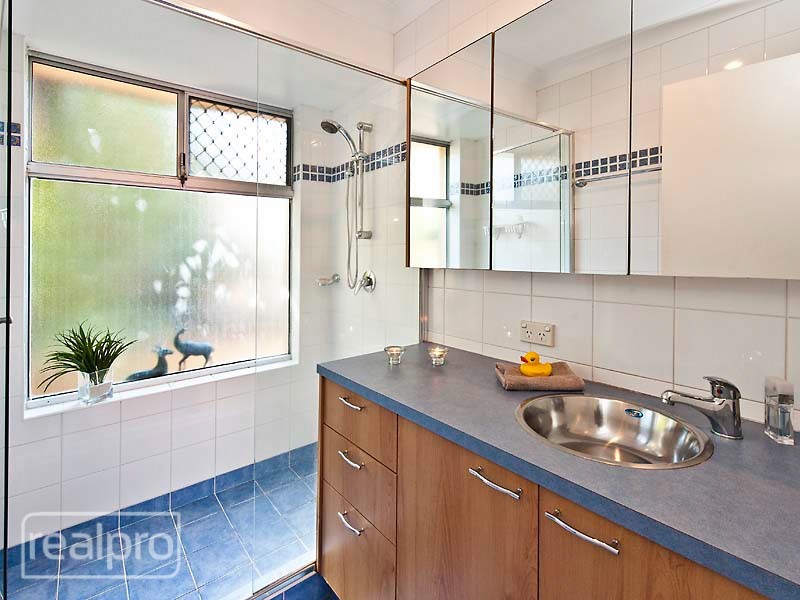 39B Bickley Crescent, Manning WA 6152