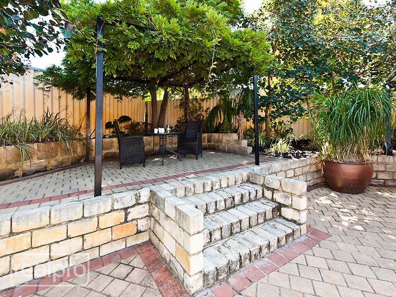 39B Bickley Crescent, Manning WA 6152