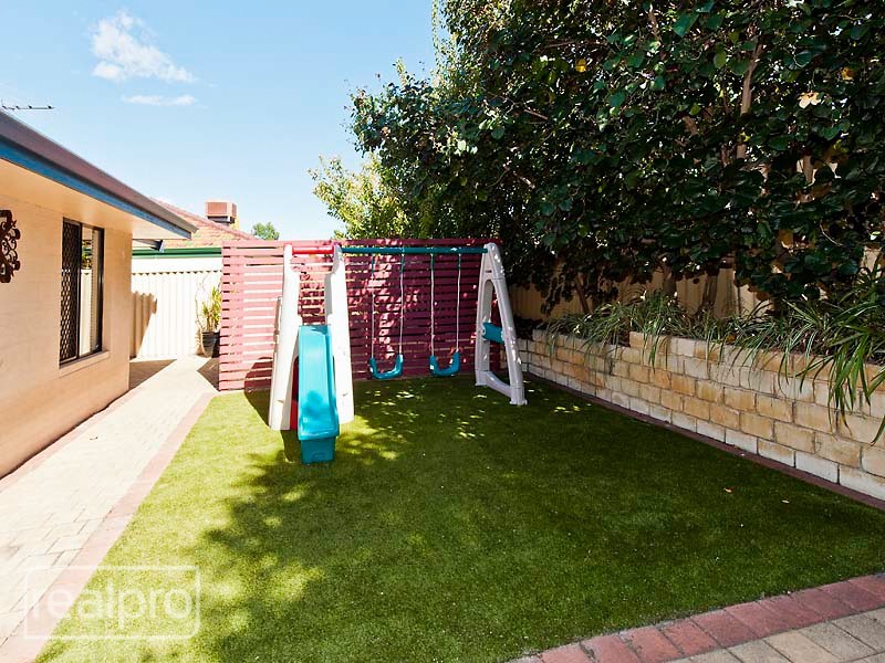 39B Bickley Crescent, Manning WA 6152