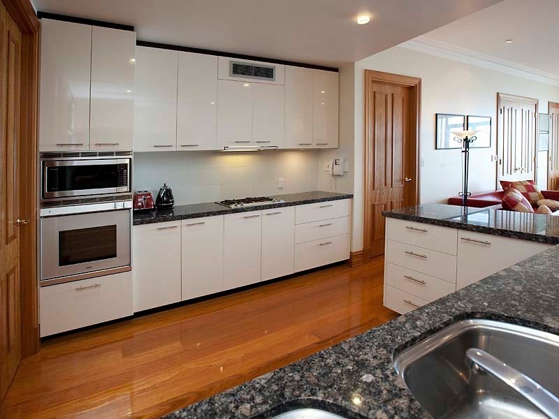 302/171-173 Mounts Bay Road, Crawley WA 6009