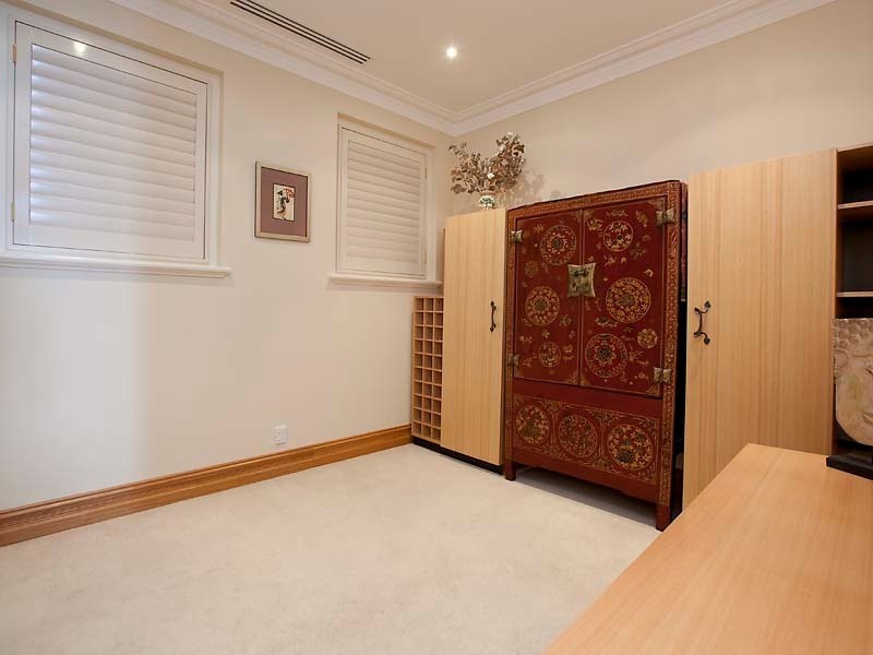 302/171-173 Mounts Bay Road, Crawley WA 6009