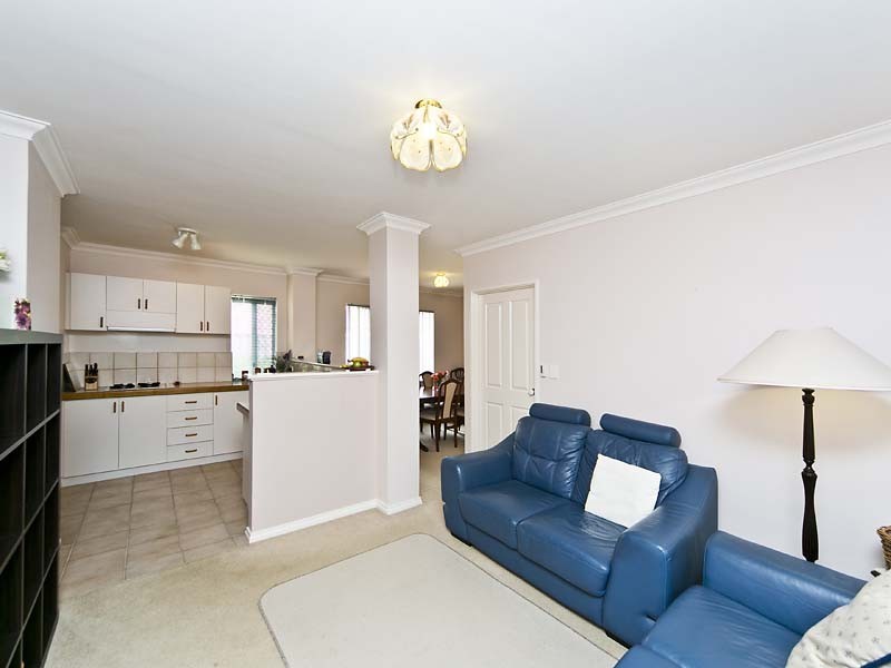 2/63 Gardner Street, Como WA 6152