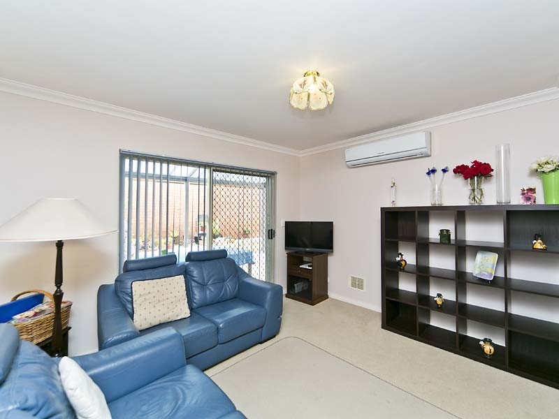 2/63 Gardner Street, Como WA 6152