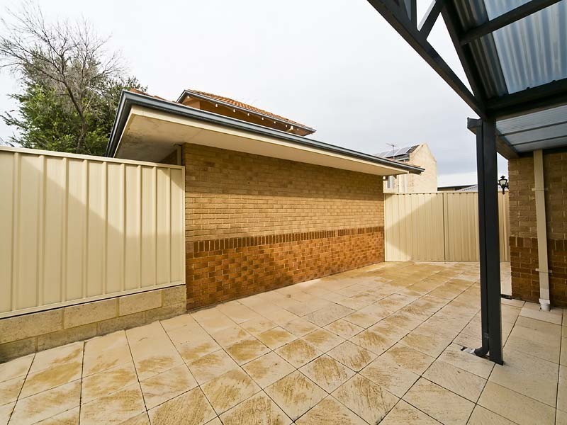 2/63 Gardner Street, Como WA 6152