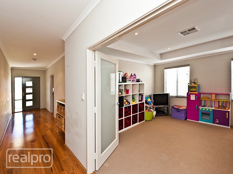 37A Crawshaw Crescent, Manning WA 6152