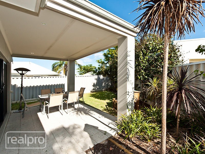 37A Crawshaw Crescent, Manning WA 6152