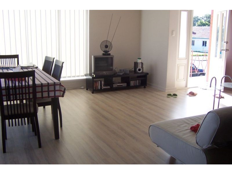 4/5 Cassey Street, Como WA 6152