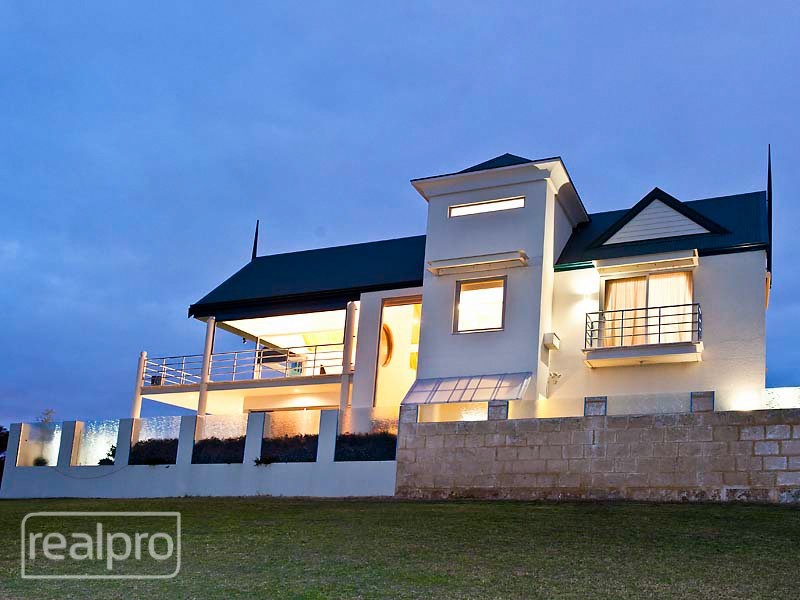 14 Phyllis Street, North Fremantle WA 6159