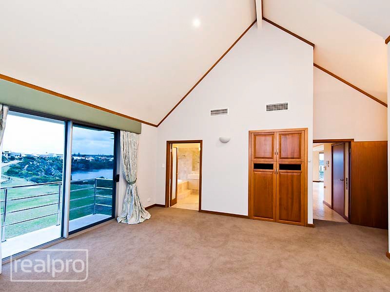 14 Phyllis Street, North Fremantle WA 6159