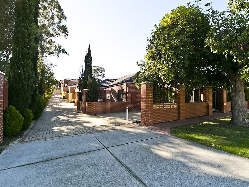 4/152 Gwenyfred Road, Kensington WA 6151