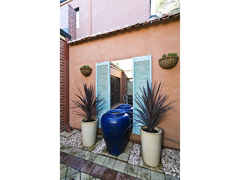 4/152 Gwenyfred Road, Kensington WA 6151