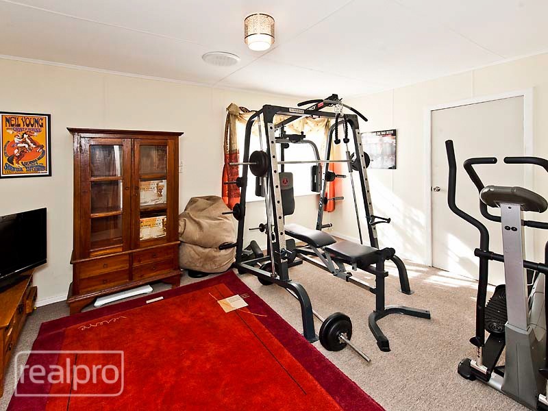 21 Cornish Crescent, Manning WA 6152