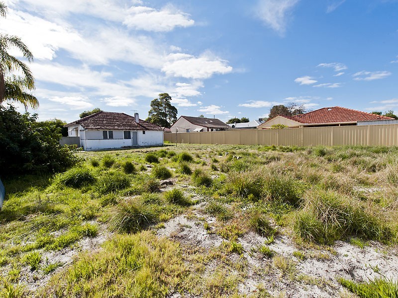 9 Henning Crescent, Manning WA 6152