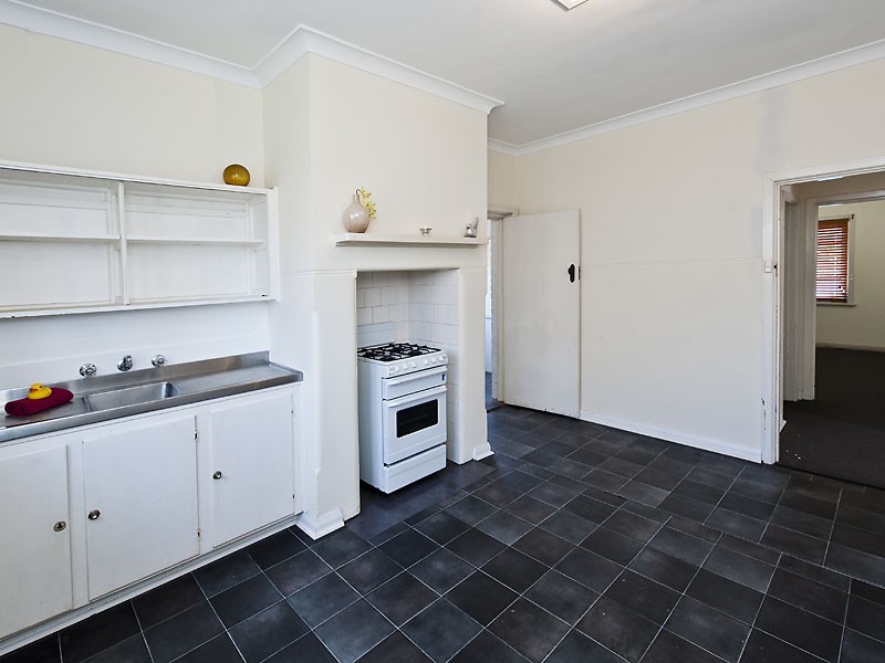 9 Henning Crescent, Manning WA 6152