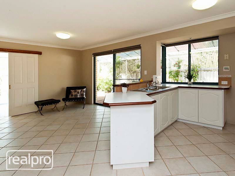 6B Isabella Crescent, Manning WA 6152