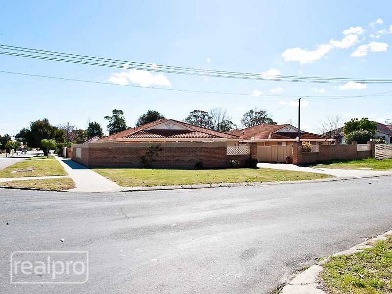 1/22 Henning Crescent, Manning WA 6152