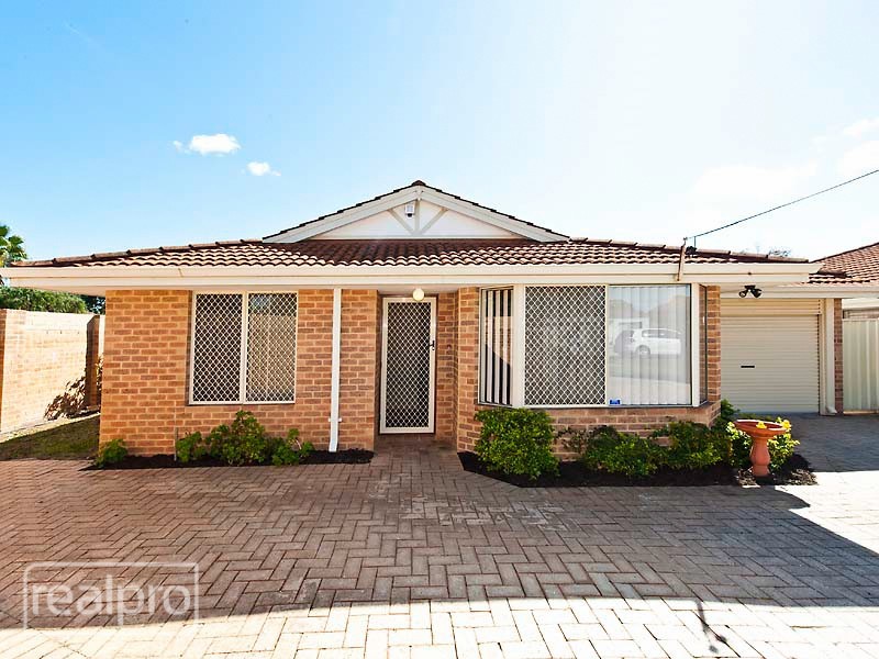 1/22 Henning Crescent, Manning WA 6152