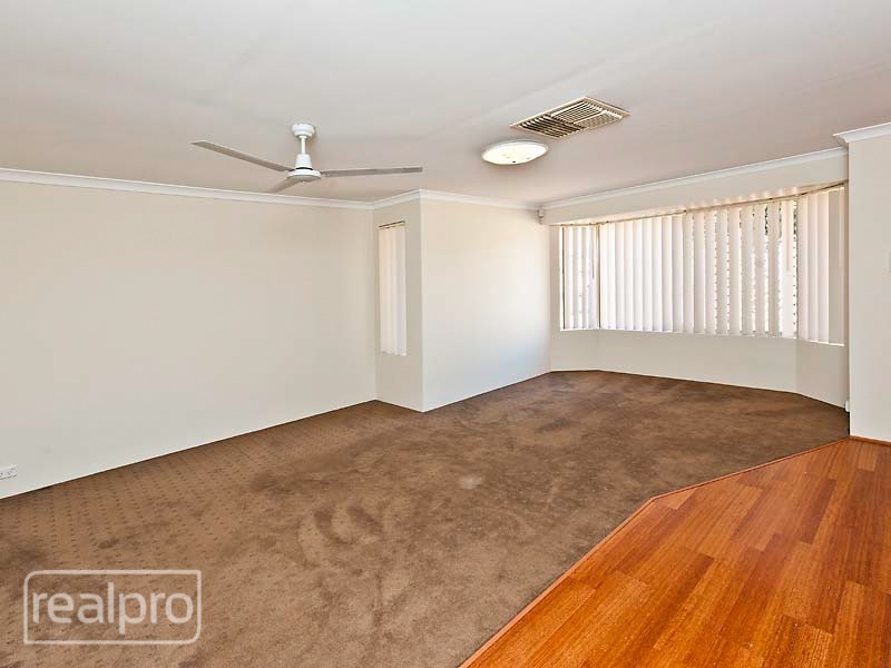 1/22 Henning Crescent, Manning WA 6152