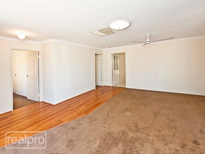 1/22 Henning Crescent, Manning WA 6152