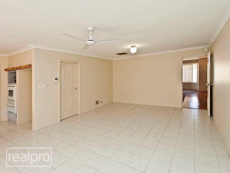 1/22 Henning Crescent, Manning WA 6152