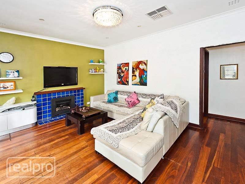 13A Forward Street, Manning WA 6152