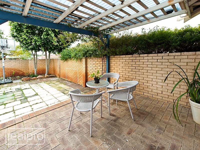 13A Forward Street, Manning WA 6152
