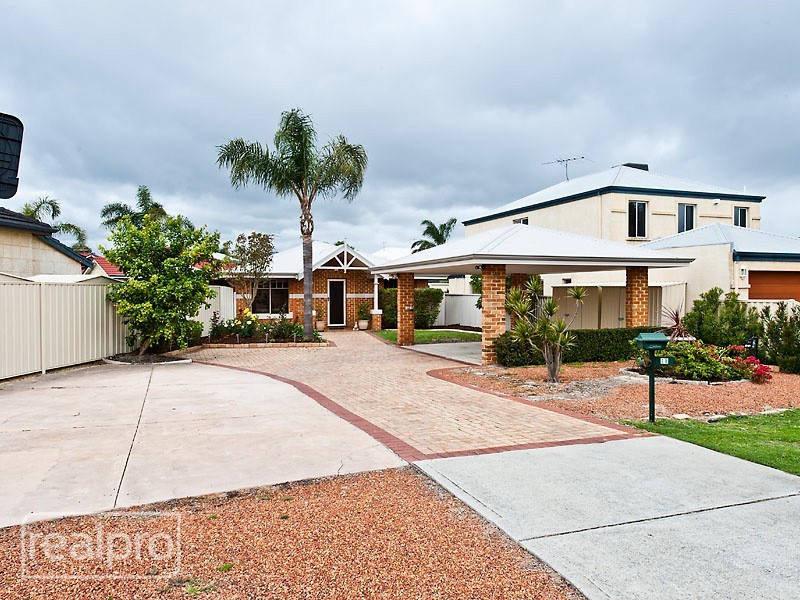 18 Cornish Crescent, Manning WA 6152