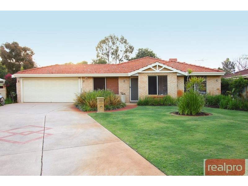 13 Boongala Close, Karawara WA 6152